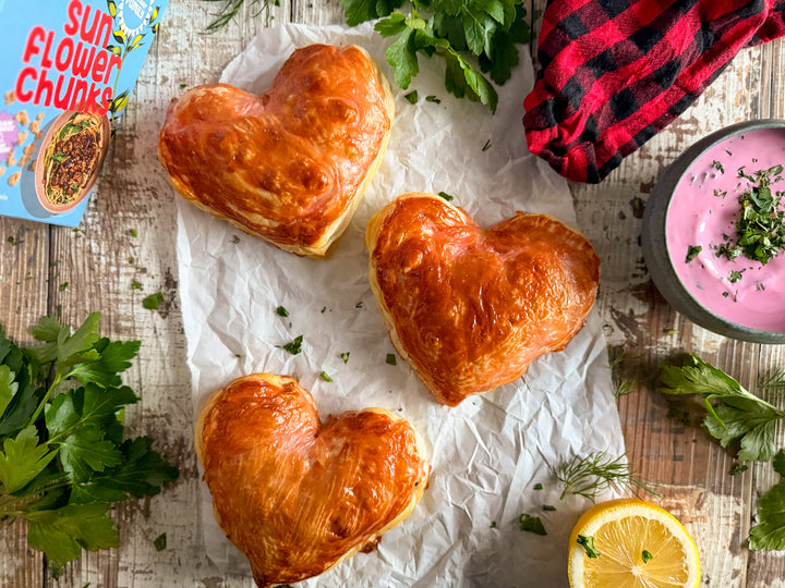 Blätterteigherzen mit sunflowerCHUNKS und karamellisierter Karottencreme