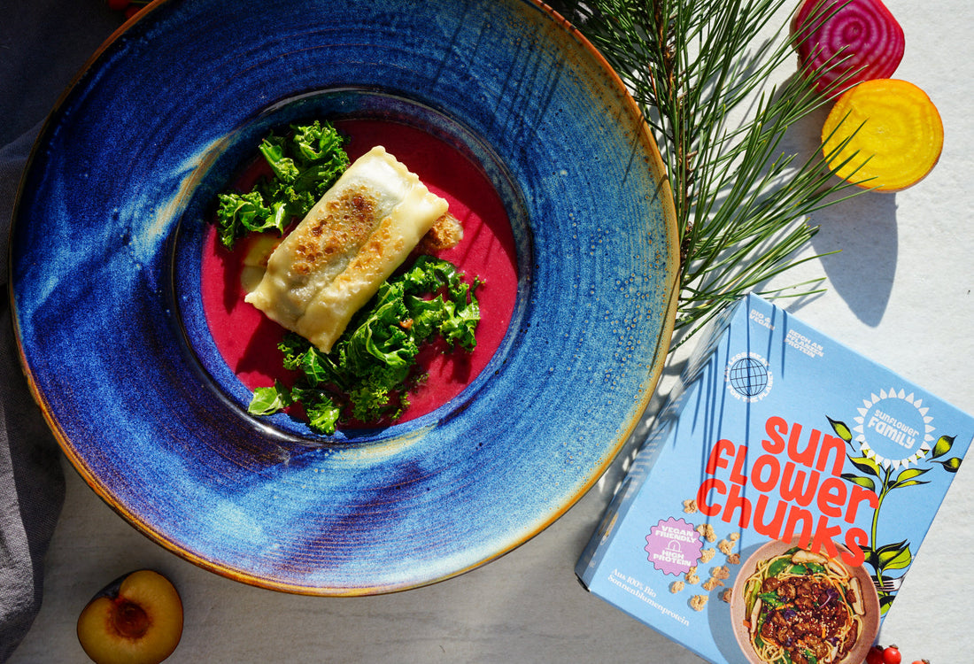 Rote Bete Suppe mit sunflowerCHUNKS-Maultaschen